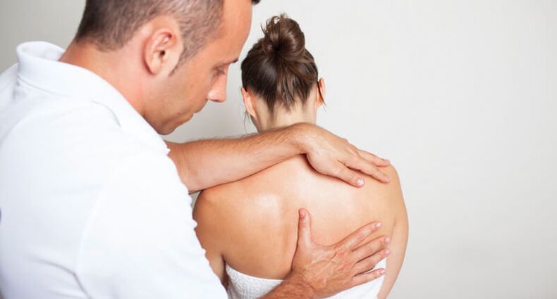 Have your back examined and massaged by a specialist
